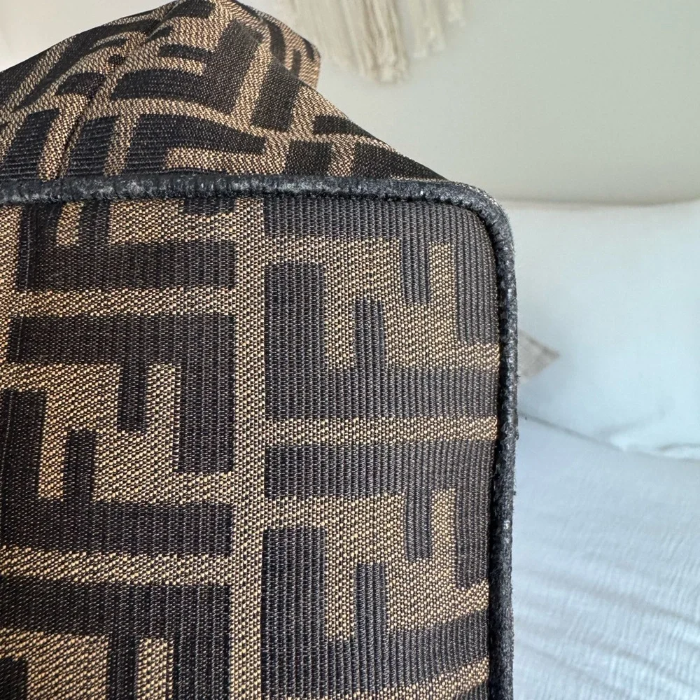 Authentic Vintage Fendi Purse with COA - Picture 7 of 11